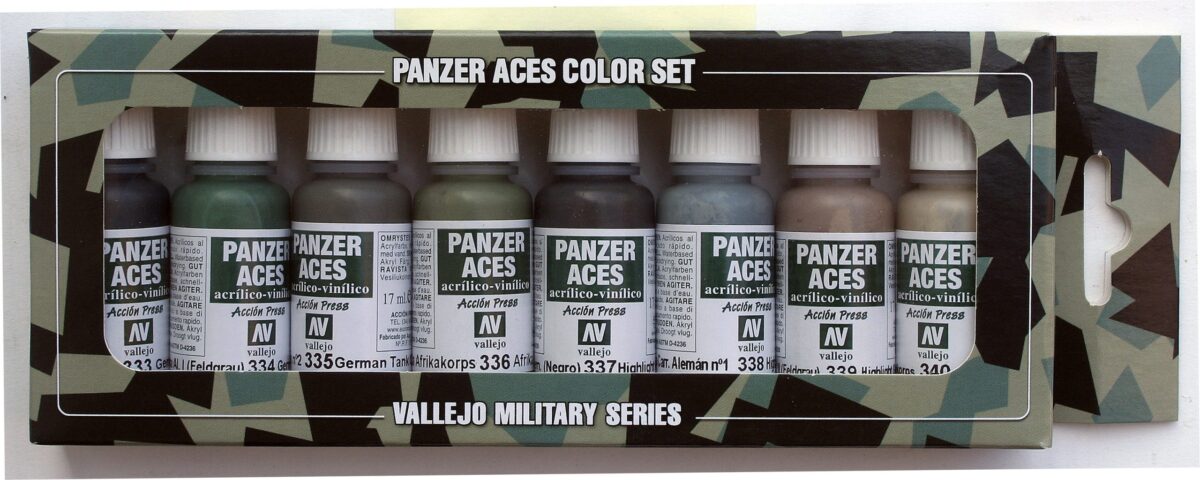 70128 VALLEJO PANZER ACES SET- No. 5 - CREW UNIFORMS 8pcs set